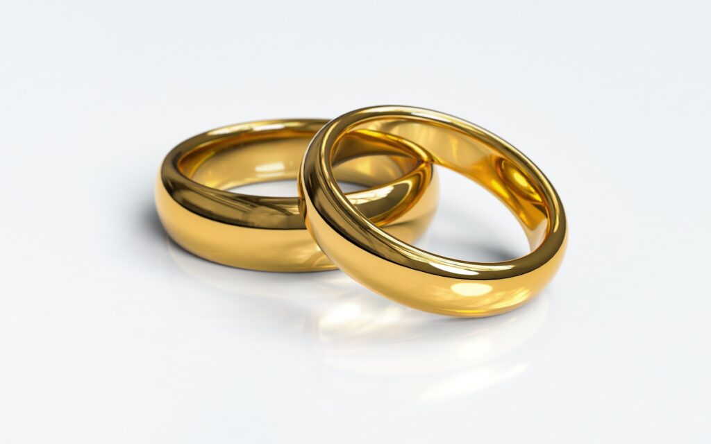 gold rings - Spiritual Meanings of Finding a Ring